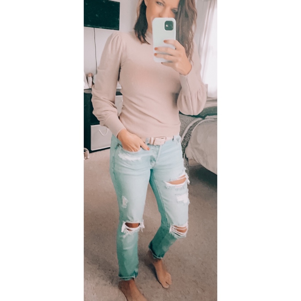 Abercrombie & Fitch Long Sleeve Top in Light Pink